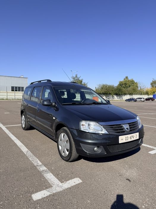 Машина Dacia Logan пригнана  з Нідерланд