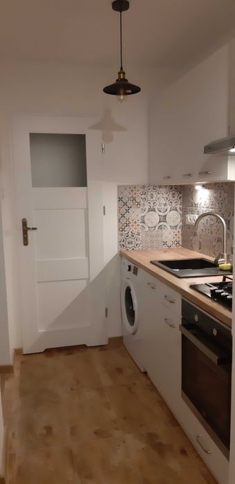 Kawalerka Azory 28 m² — umeblowana, dobra komunikacja