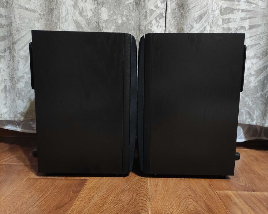 Акустика колонки  Polk Audio RT35i Tweeter Tri-Laminate Power Port