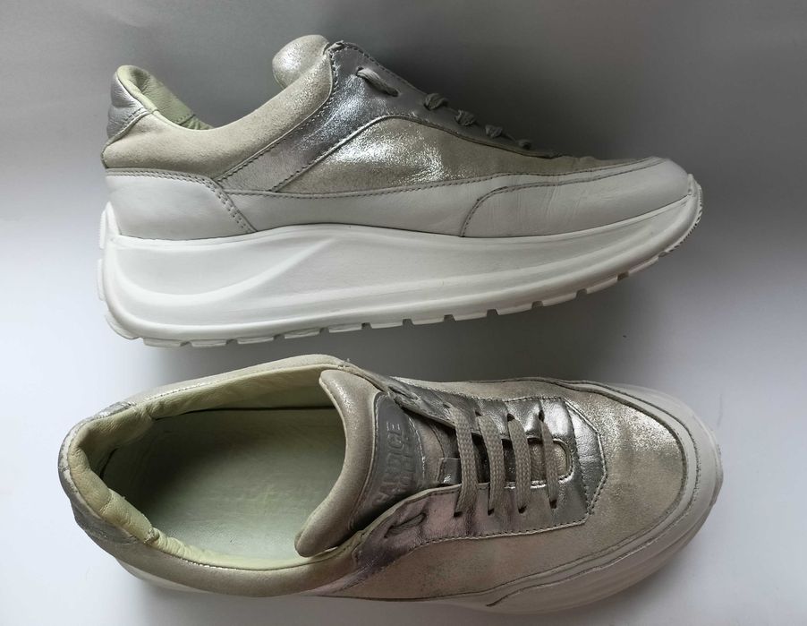 Шкіряні сліпони Candice Cooper.