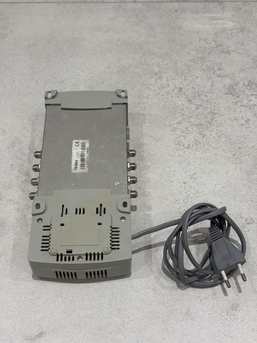 Multiswitch TERRA MSR908 – SAT + DVB-T, sprawny