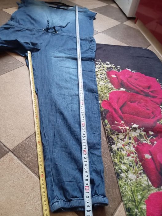 Kombinezon dżinsowy wygodny