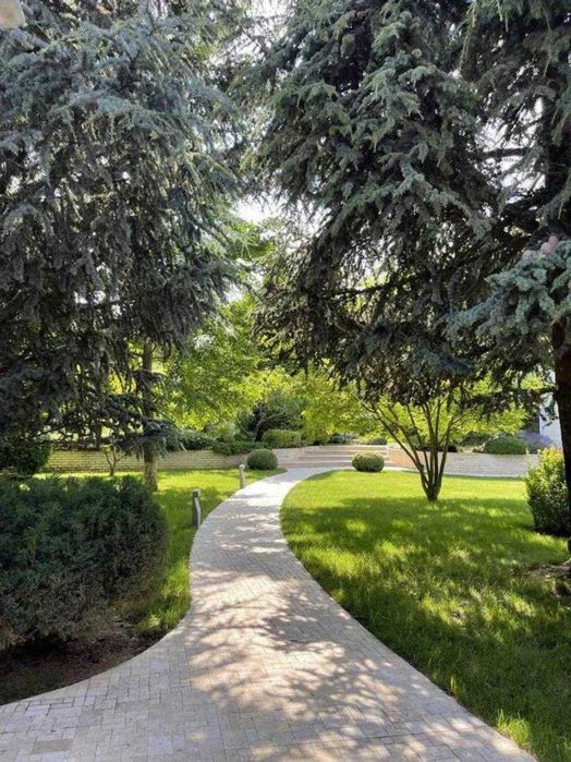 Розкішна італійська вілла біля моря • Басейн, лазня, гараж,21 сотка