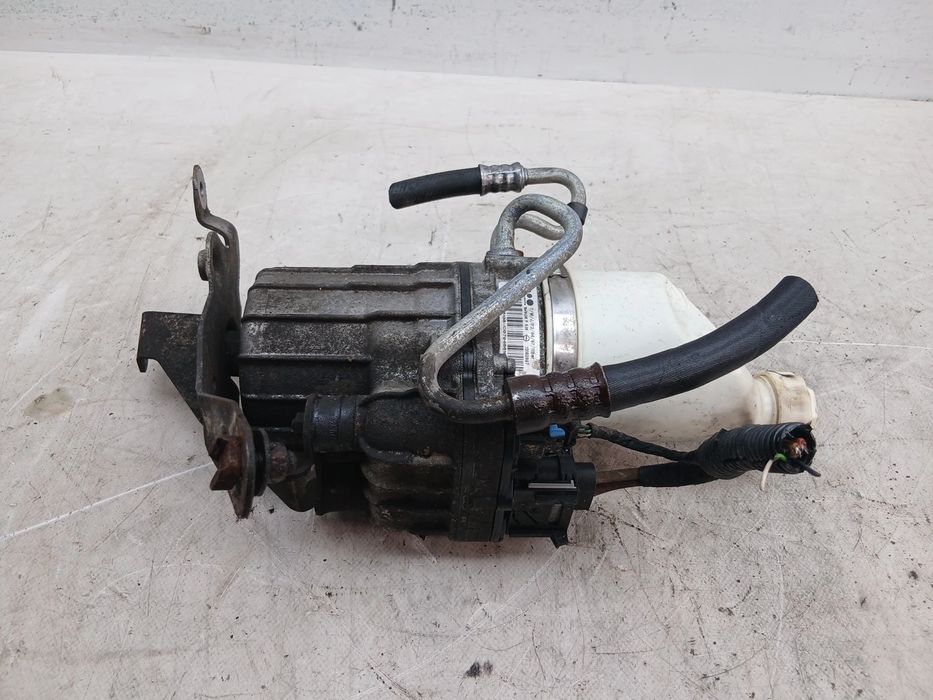 Bomba de direção VAUXHALL Zafira B (A05)