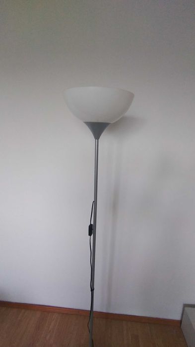 Lampa stojaca ikea