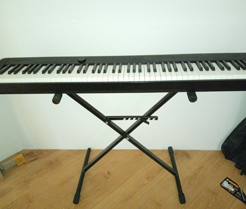 Pianino cyfrowe CASIO PX-S1100 BK używane