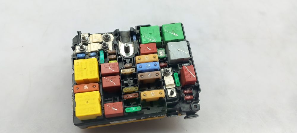 Caixa fusíveis / SAM / BSI PEUGEOT 208