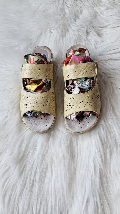 Buty damskie klapki