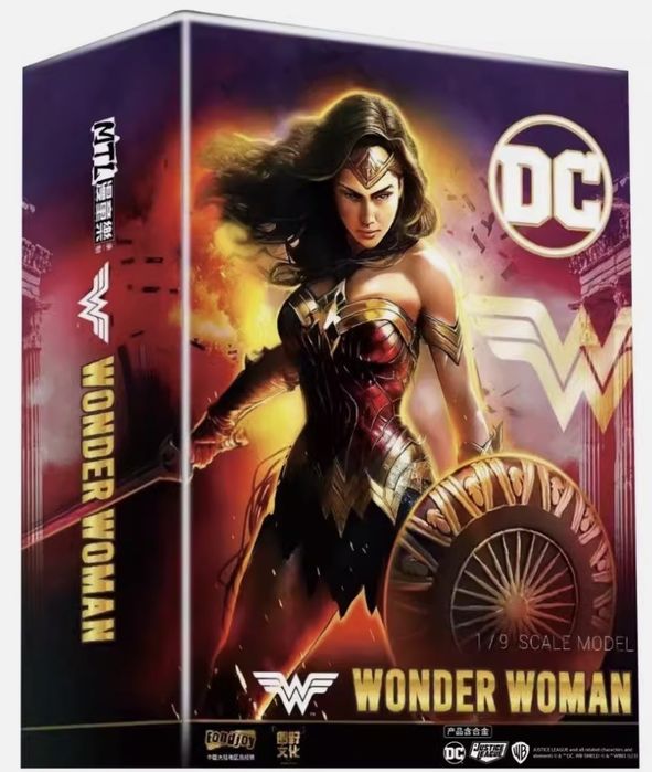 Figura Wonder Woman DC – articulada – completa com caixa