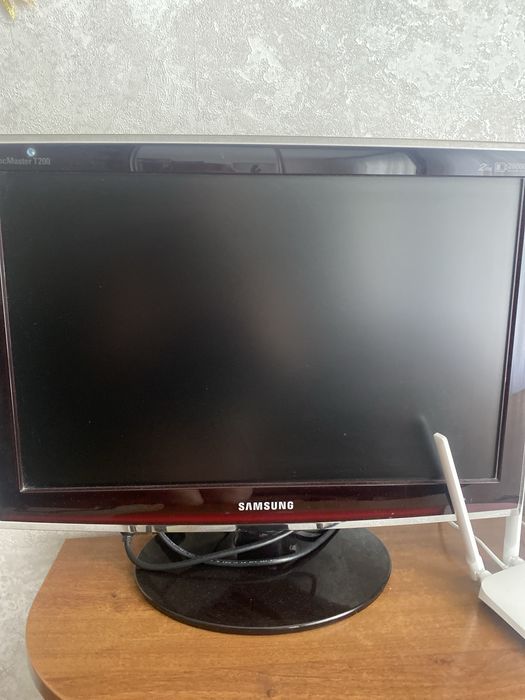 Монітор Samsung 2008