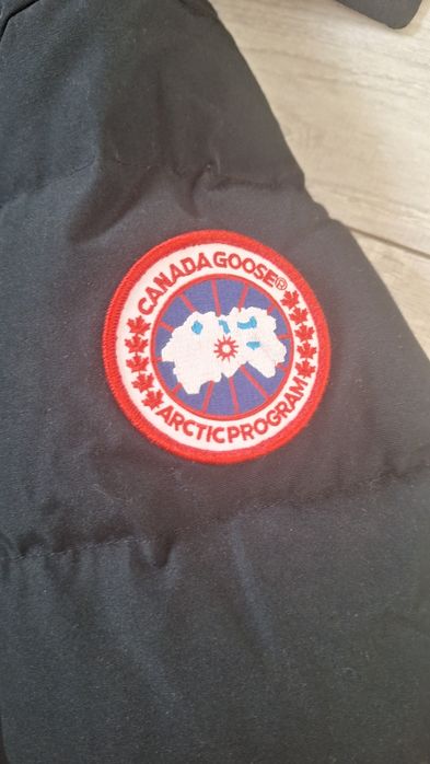 Canada Goose kurtka