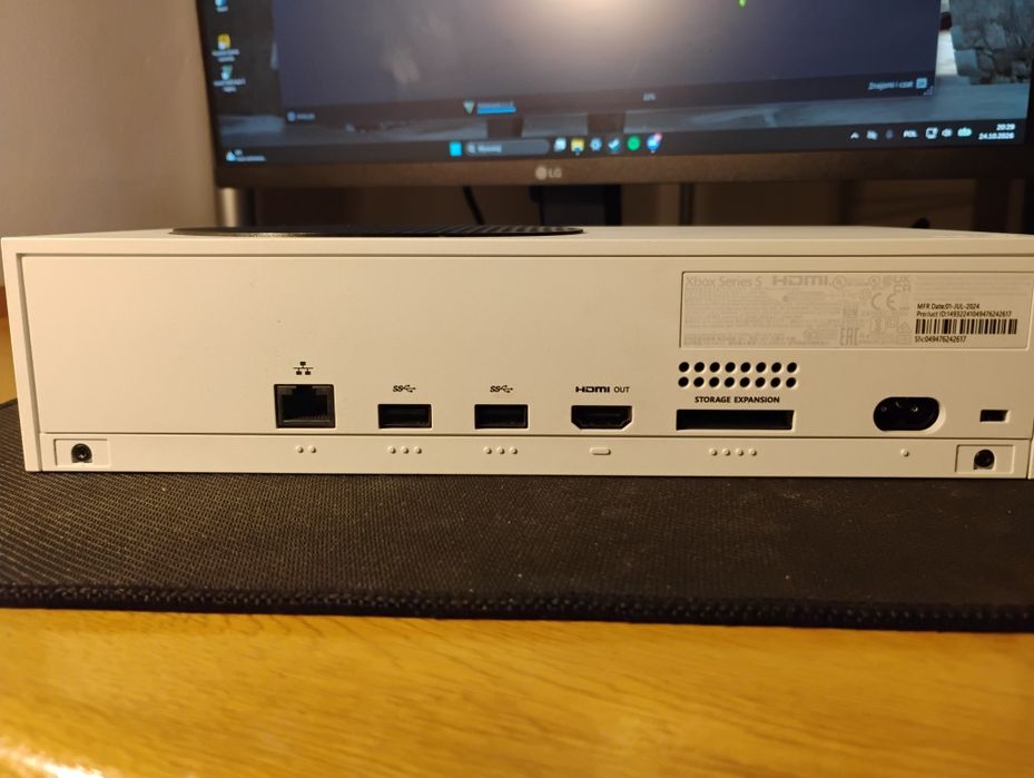 Xbox series s z grami