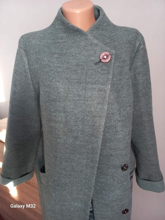 Пальто р 46 весна осінь