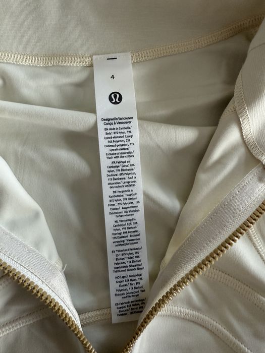 Lululemon Define Cropped Jacket White/Gold (2)