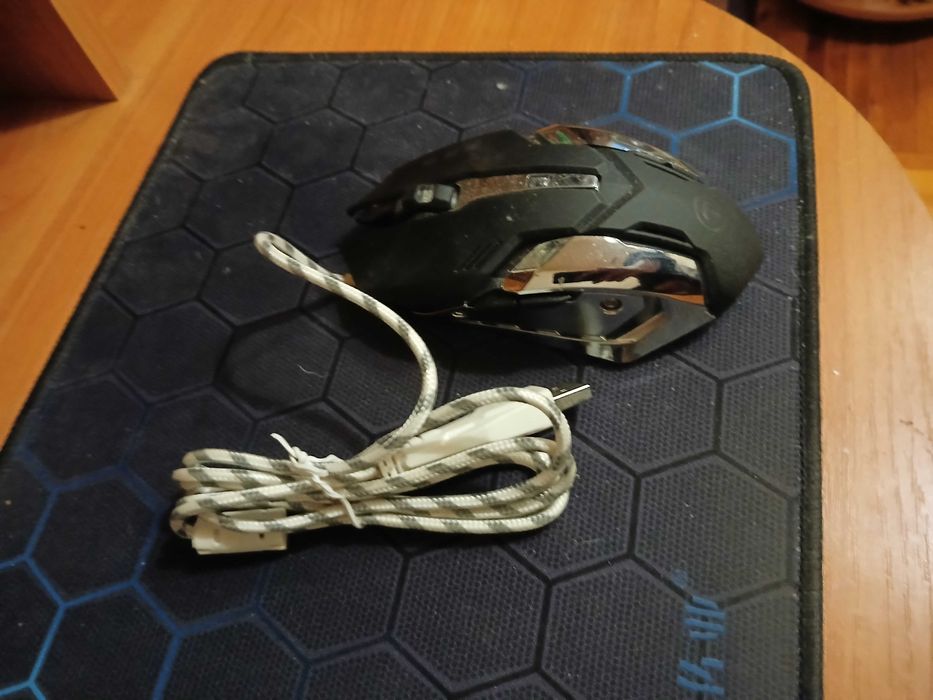 мышка и коврик zuoya