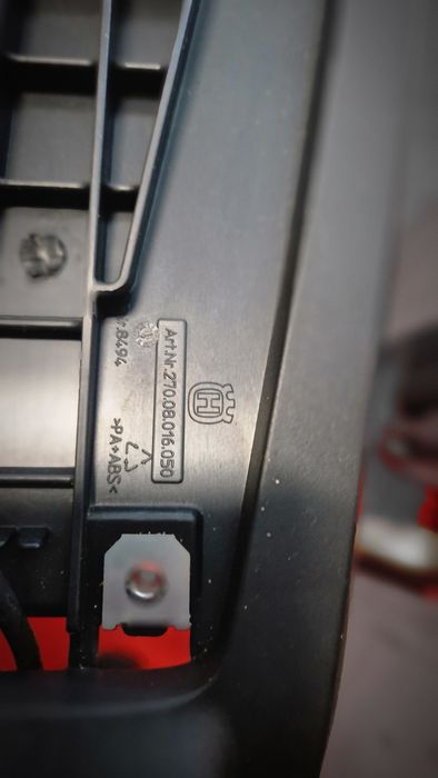 Mica enduro e suporte matricula como novo 60€