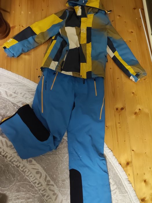 Чоловічий лижний костюм