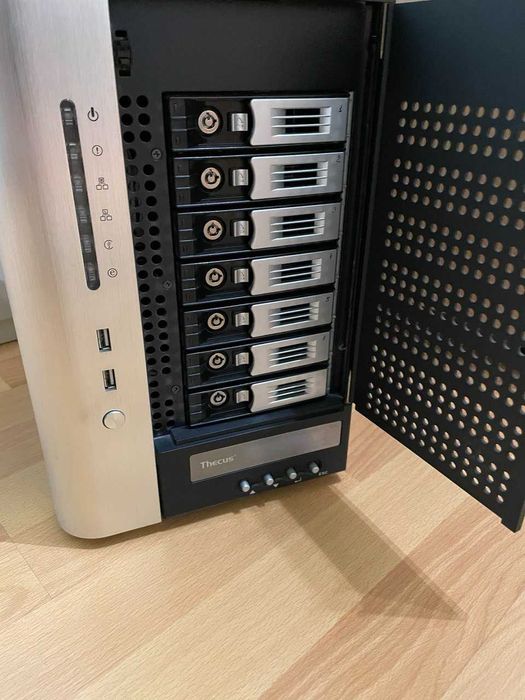 Продам сервер NAS Thecus N7700 14 ТБ.