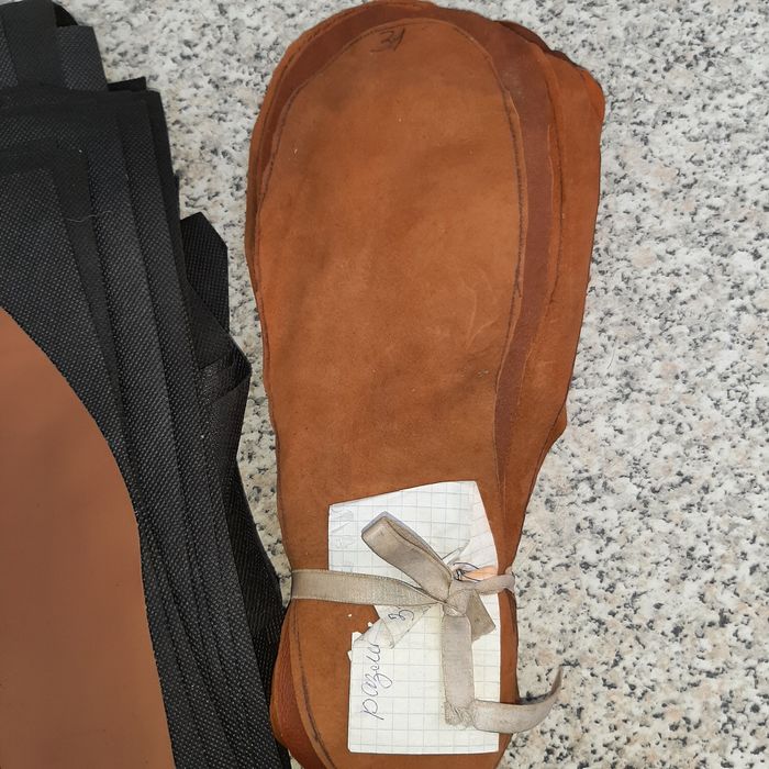 Стельки  натуральная кожа