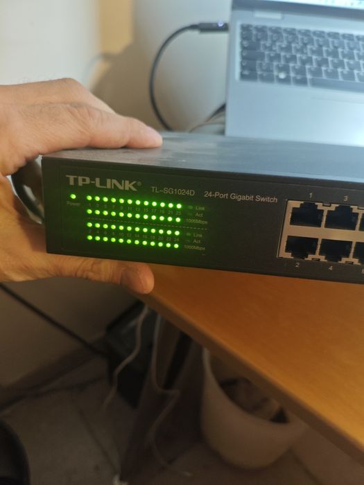 To link TL -SG1042D 24 porty switch