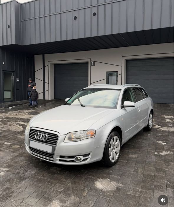 Audi A4b7 нерозмитнена