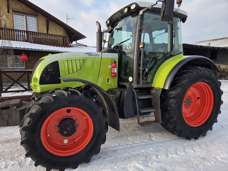 Claas  ares  697