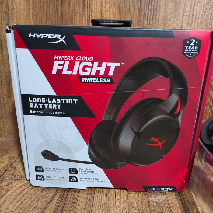 Безпровідні наушники HyperX Cloud Flight