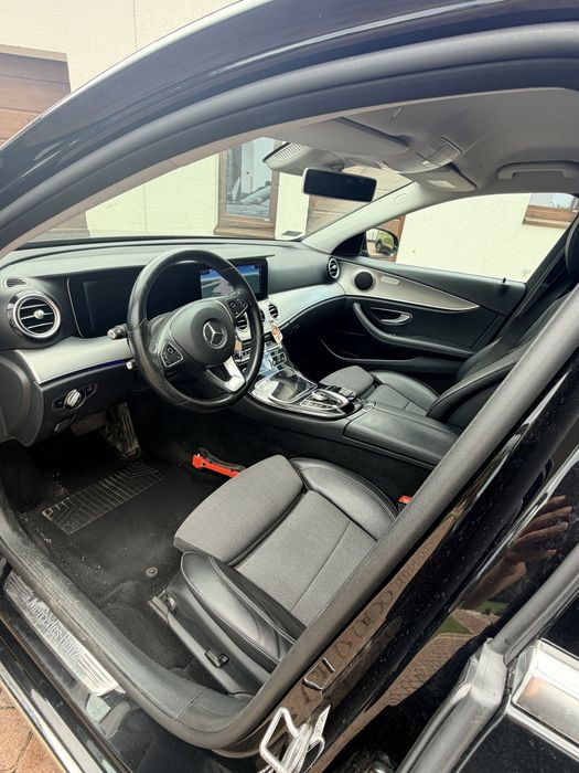 Mercedes-Benz E-klasa W213 E200D 9G Automat
