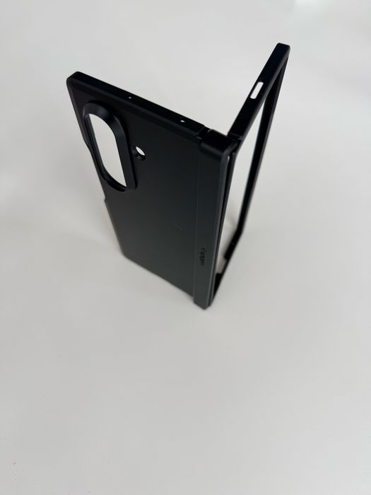 Etui Spigen Tough Armor Samsung Galaxy Fold 7 + szklo