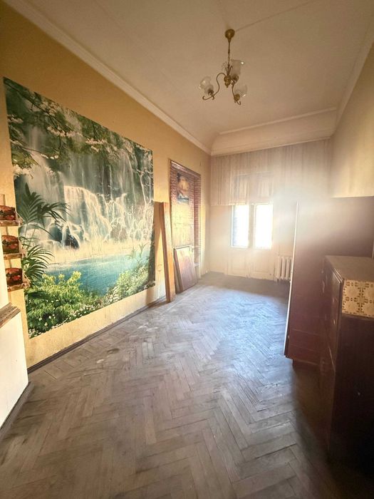 Комната ЦЕНТР. Пастера. Просторный балкон