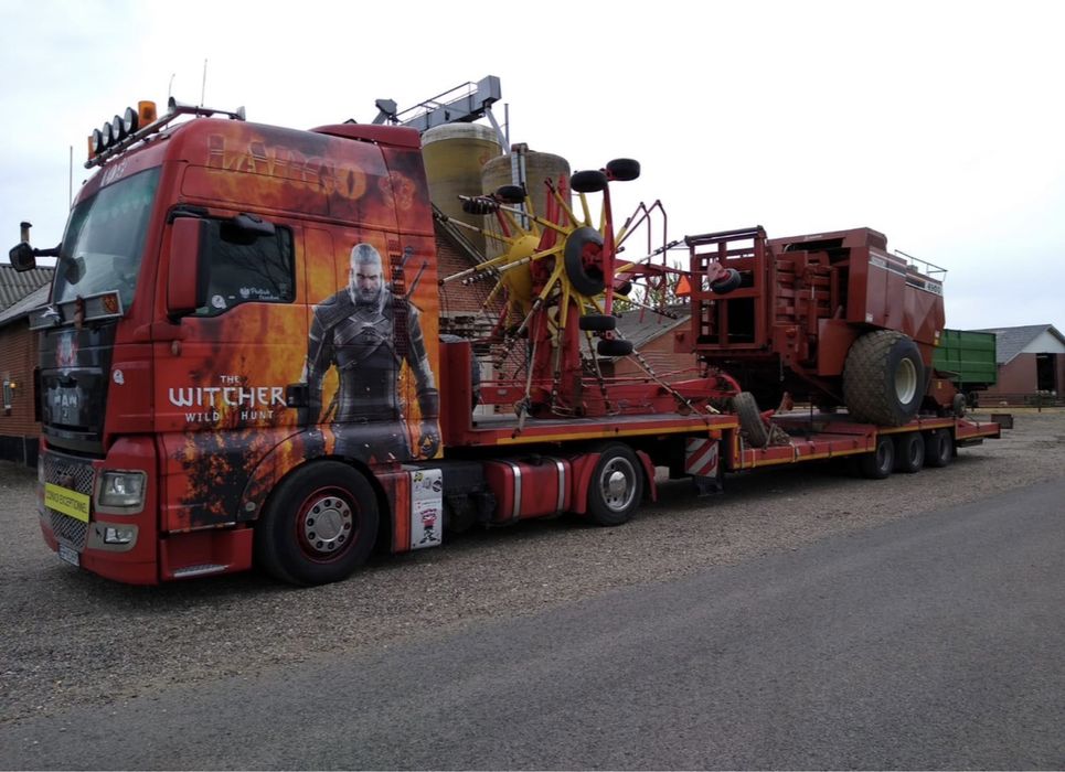 Transport maszyn rolniczych i budowlanych