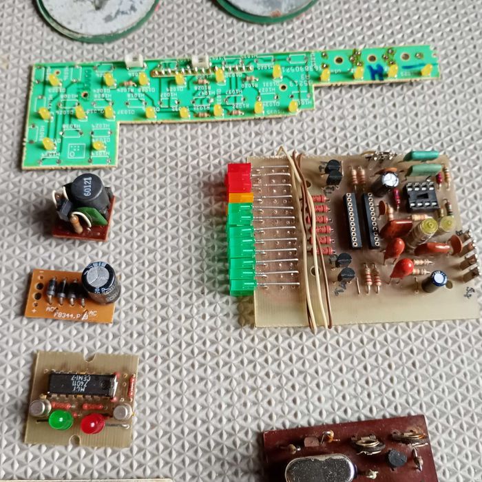 Płytki elektroniczne, elektronika