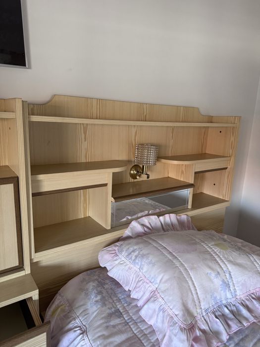 Conjunto de Quarto – 2 Camas Individuais com Colchão e Luz Incluídos