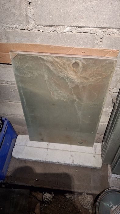 Szyby 4mm 46x67mm