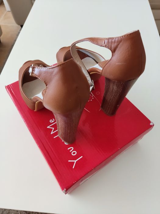 Sapatos de senhora, Tacão muito alto, tam 36, como novo.
