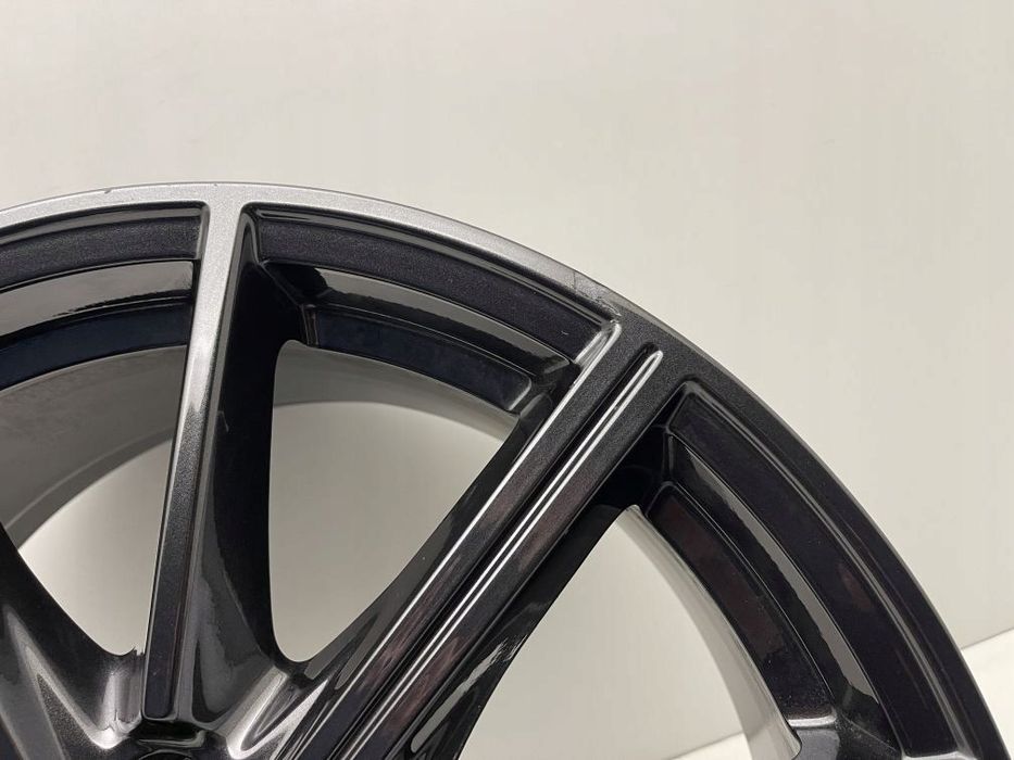 FELGA AUDI A1 S1 RS1 7J 17 ET43 82A601025AQ 82A601025AC