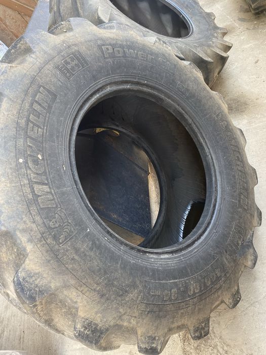 Michelin 16.9 r24