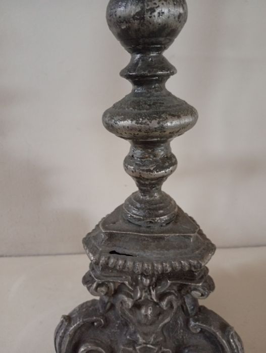 Candelabro em estanho