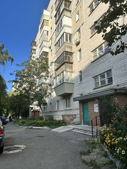 Центр міста,продам 2к квартиру, Лагунової 10, гарний стан.