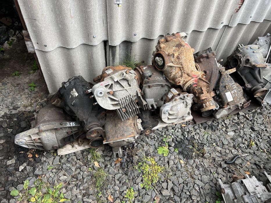 Редуктор Коробка BMW E28 E30 E32 E34 E36 E38 E39 полуось кардан КПП