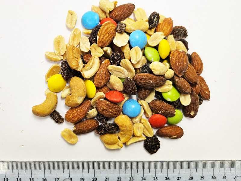 Mix orzechów i bakalii z drażetkami czekoladowymi 5 kg