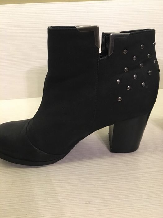 Buty damskie 40 Claudia Ghizzani