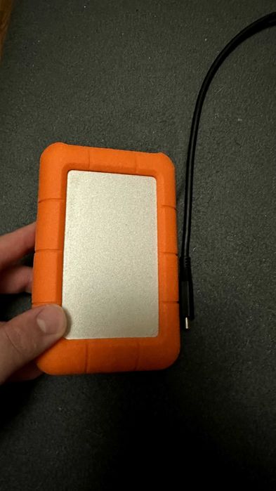 Жесткий диск Lacie 4 TB