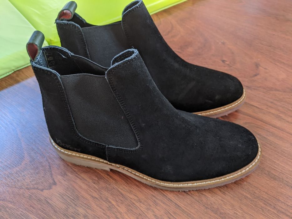 Botas em pele novas Kickers tamanho 36