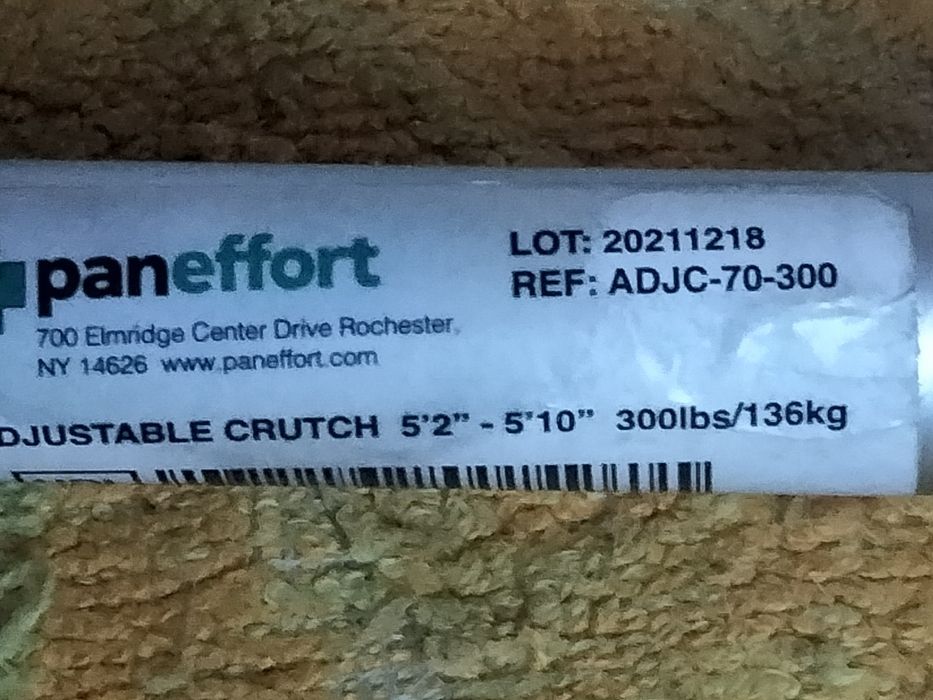 Продам костыли алюминиевые с регулировкой роста