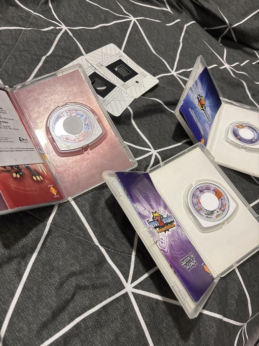 Kit jogos invizimals como novo