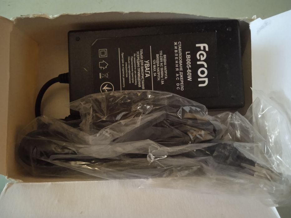 Блок питания Feron LB005 для светодиодов, преобразователь напряжения