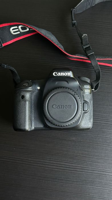 Canon 80 D вживаний в ідеальному стані