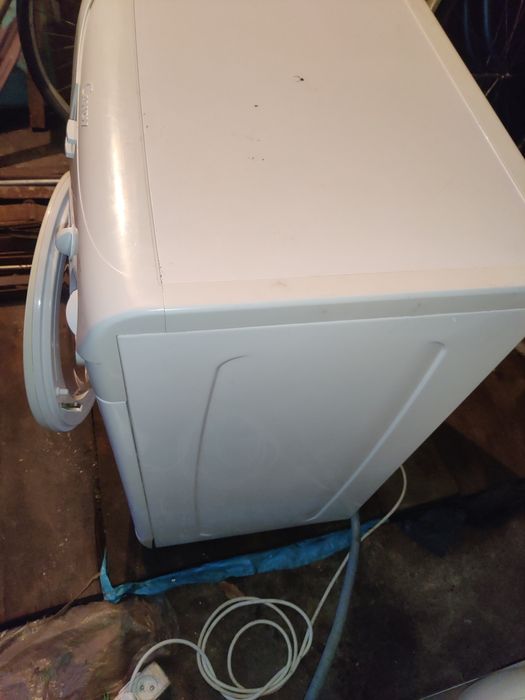 На запчасти или продам candy CN63T (рабочая)