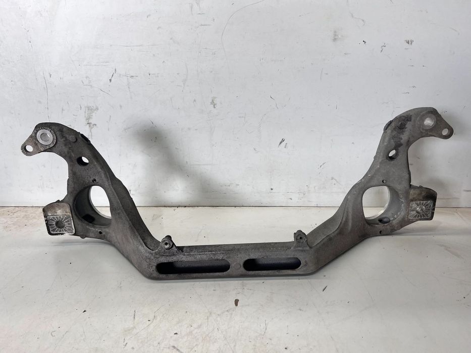 PODPORA MOCOWANIE SILNIKA PRAWA AUDI Q7 4L 7L0199207A